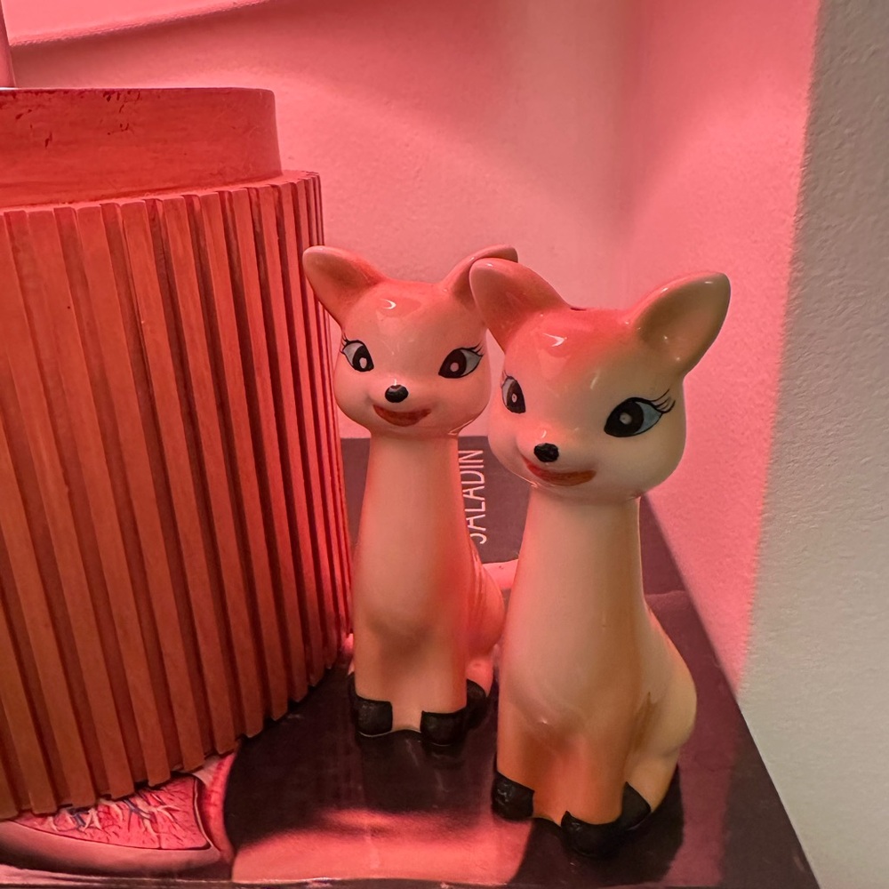 Adorable Kitsch Deer Salt and pepper shakers